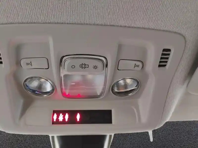 Citroën C3 puretech 83 s&amp;s bvm5 shine — photo 25