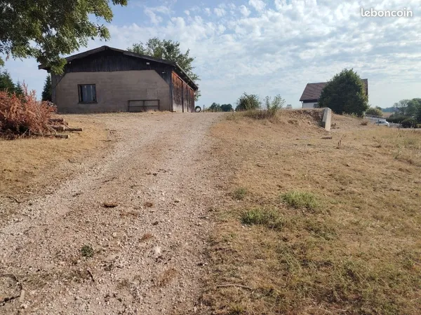 Terrain 1 hectare dont 25 ares constructibles