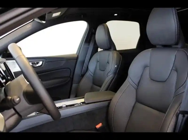Volvo Xc60 t6 hybride rechargeable 253 + 145ch black edition geartronic 8 awd — photo 7