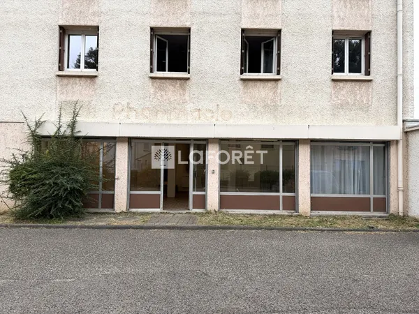 Local commercial 107 m²