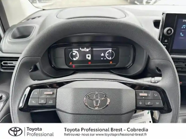 Toyota Proace city long 130 d-4d start mc24 — photo 13