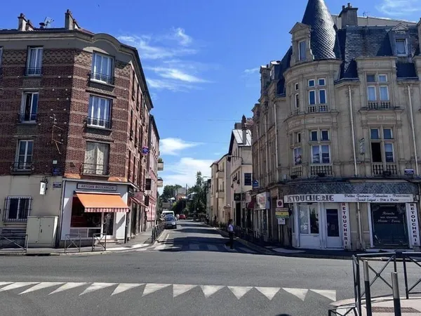 Local commercial 84 m²