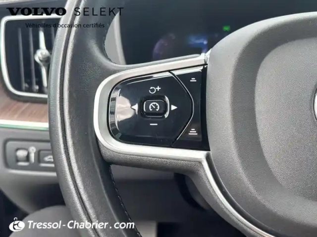 Volvo Xc60 t8 recharge awd 303 ch + 87 ch geartronic 8 inscription — photo 19