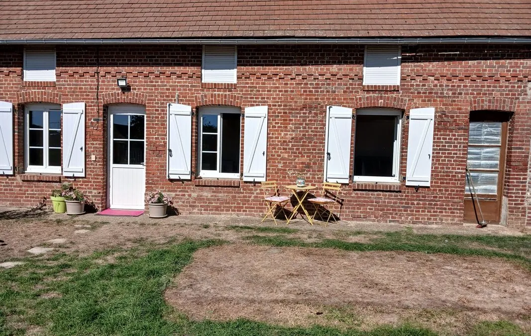 Photo 1