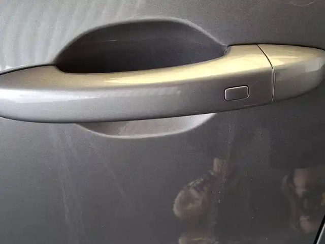 Renault Captur e-tech plug-in 160 - 21 — photo 32