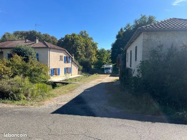 Maison - 5 pièces - 135 m2 - Terrain 3594 m2