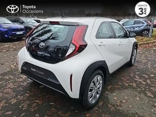 Toyota Aygo X 1.0 vvt-i 72ch dynamic my24 — photo 3