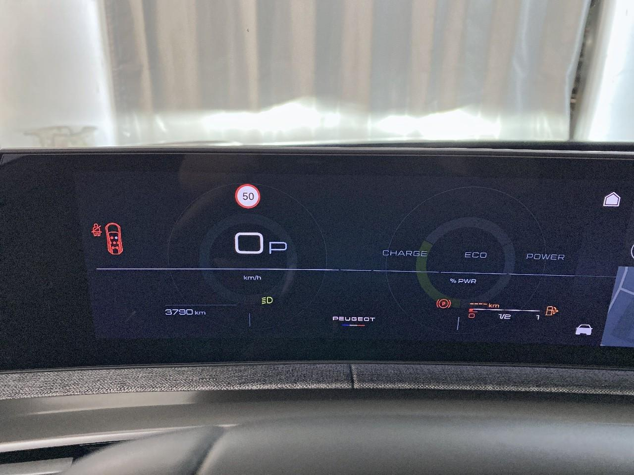 Peugeot 5008 hybrid 145 ch e-dcs6 allure — photo 13