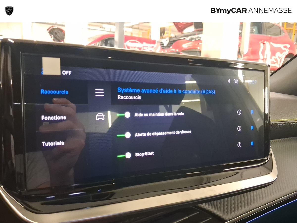 Peugeot 2008 Hybrid 145 e-DCS6 — photo 25