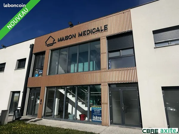 Bureaux 120 m² BOURGOIN JALLIEU