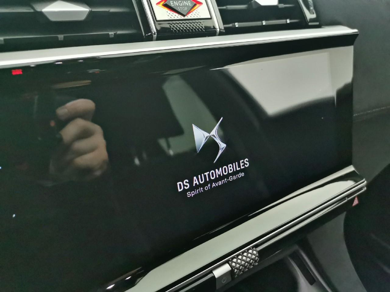 Ds Ds 7 crossback hybride rechargeable e-tense 300 eat8 4x4 performa — photo 24