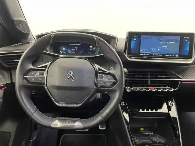 Peugeot 208 electrique 50 kwh 136ch — photo 22