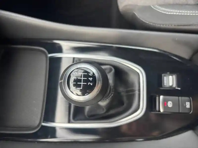 Nissan Qashqai mild hybrid 140 ch — photo 29