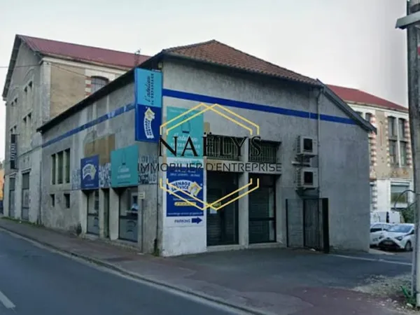 Local 300 m²