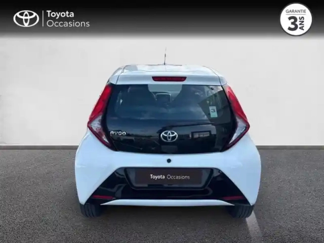 Toyota Aygo 1.0 vvt-i 72ch x-play 5p my20 — photo 5