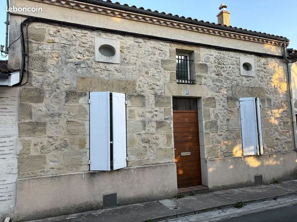 Maison de ville avec cour