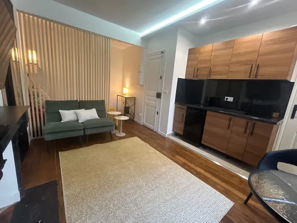 Appartement 1 pièce 20 m² / Saint-Cloud Village