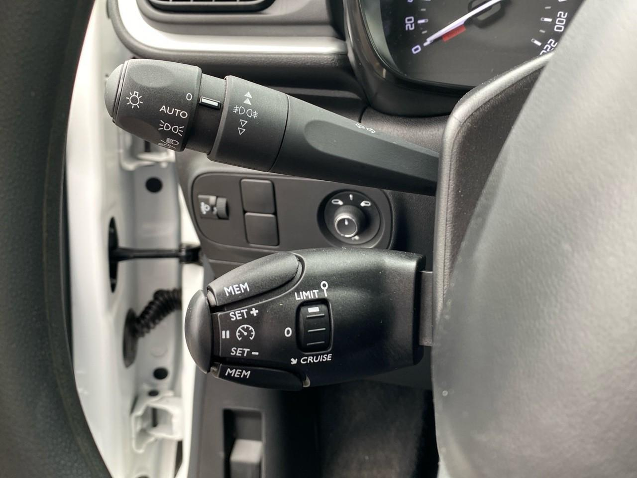 Citroën C3 1.2 puretech 83ch s&s shine — photo 15