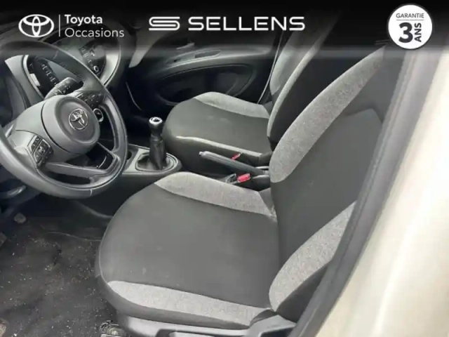 Toyota Aygo x 1.0 vvt-i 72ch dynamic — photo 11