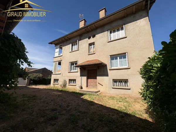 Maison 6 pièces 220 m²