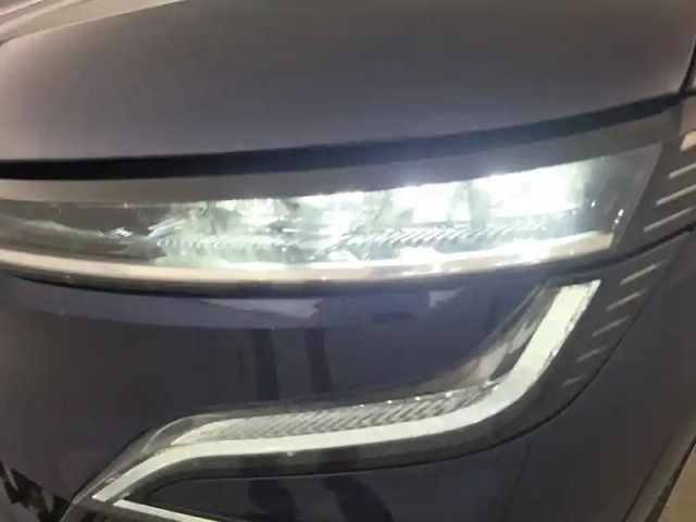 Renault Megane e-tech 220 ch autonomie confort gsr2 — photo 19