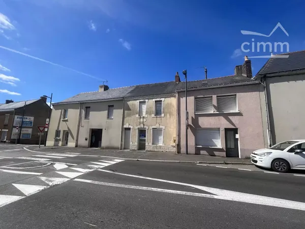 Maison de bourg T3 de 89 m² sur 290m² de terrain clos.