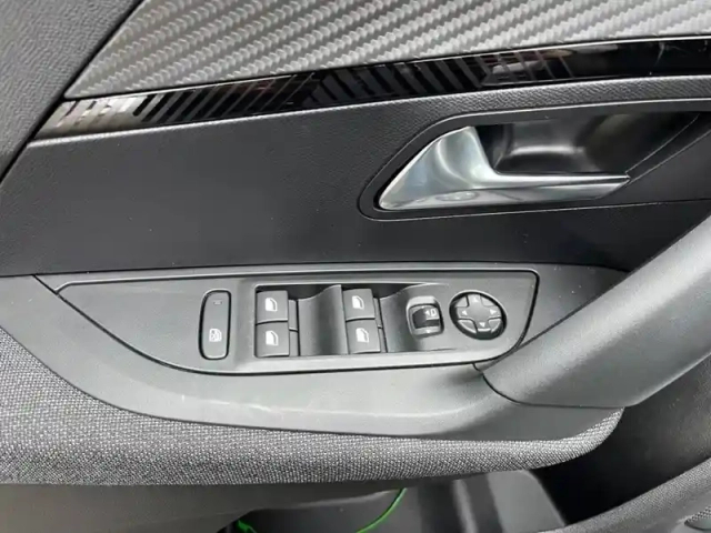 Peugeot 2008 100 s&amp;s bvm6 — photo 101