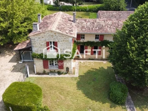 Maison en pierres, cachet, parc arboré, dépendances