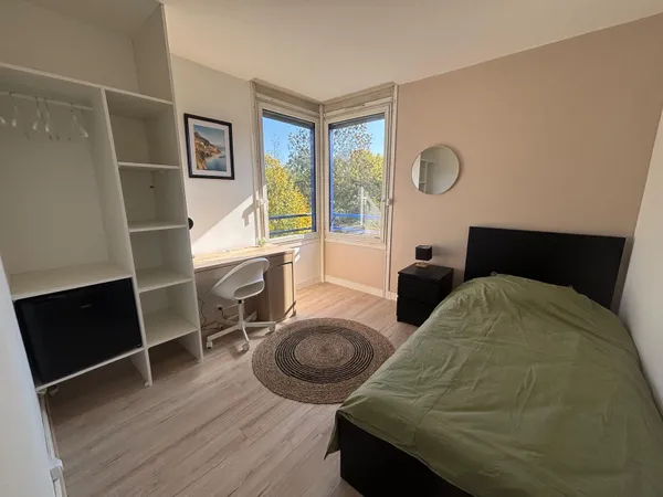 Loue chambre en colocation dans appartement