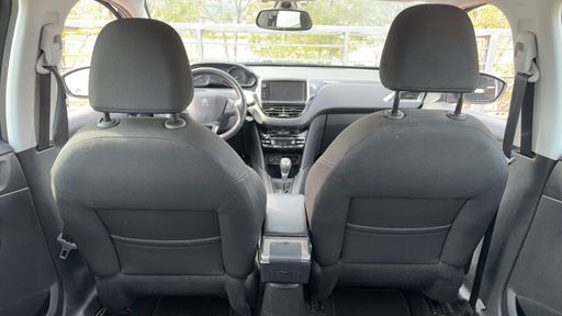 Peugeot 208 1.2 Puretech 110 EAT6 - Allure – 2016 – 114052 km – Essence – Boîte Automatique — photo 27