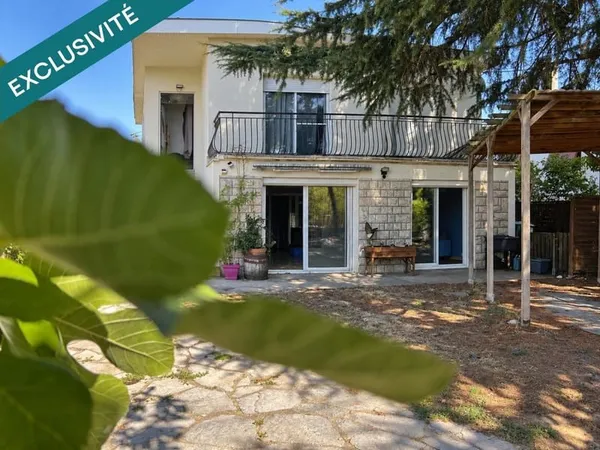 AGEN maison composée de deux appartements proche commodités