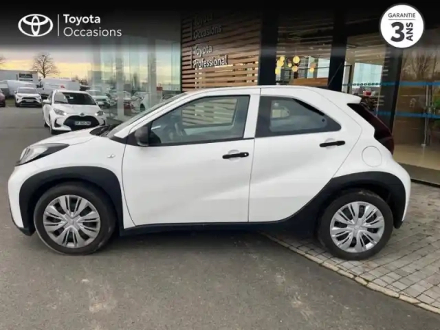 Toyota Aygo X 1.0 vvt-i 72ch active business my23 — photo 3