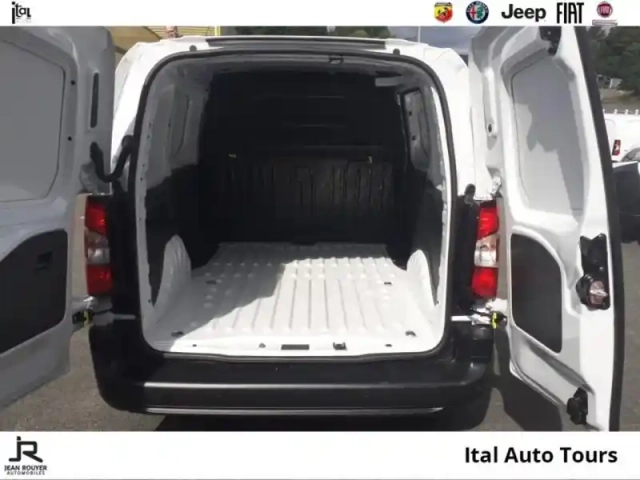Fiat Doblo fg m diesel 130ch automatique pack premium connect 19990? ht — photo 4