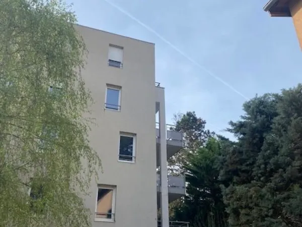Vends appartement lumineux T3 - 72m² - Quartier Montpinot Tassin-le-Bourg