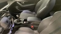 Peugeot 208 1.2 PureTech 100ch S&S GT — photo 12