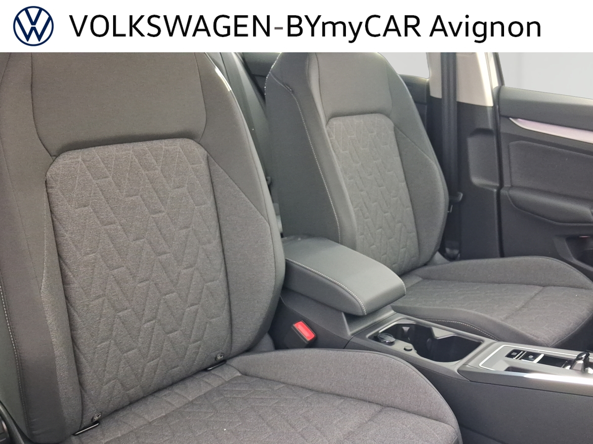Volkswagen Golf 1.5 eHybrid 204 DSG6 — photo 25