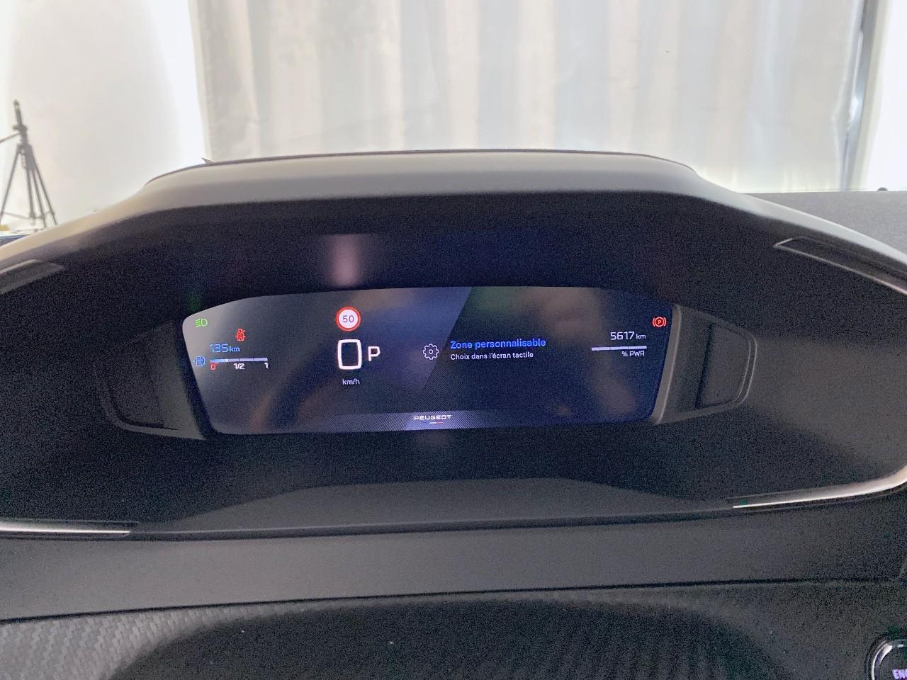Peugeot 2008 hybrid 145 ch e-dcs6 allure — photo 13
