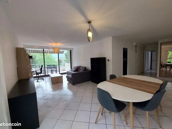 Appartement 4 pièces 77 m²