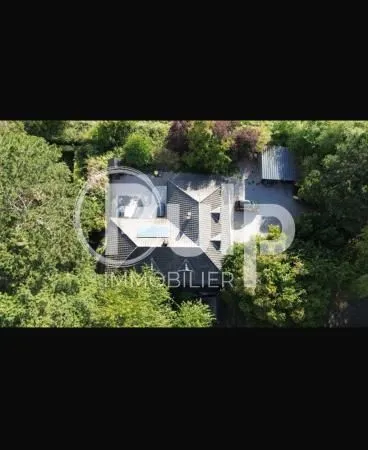 Propriété 6 pièces 150 m²