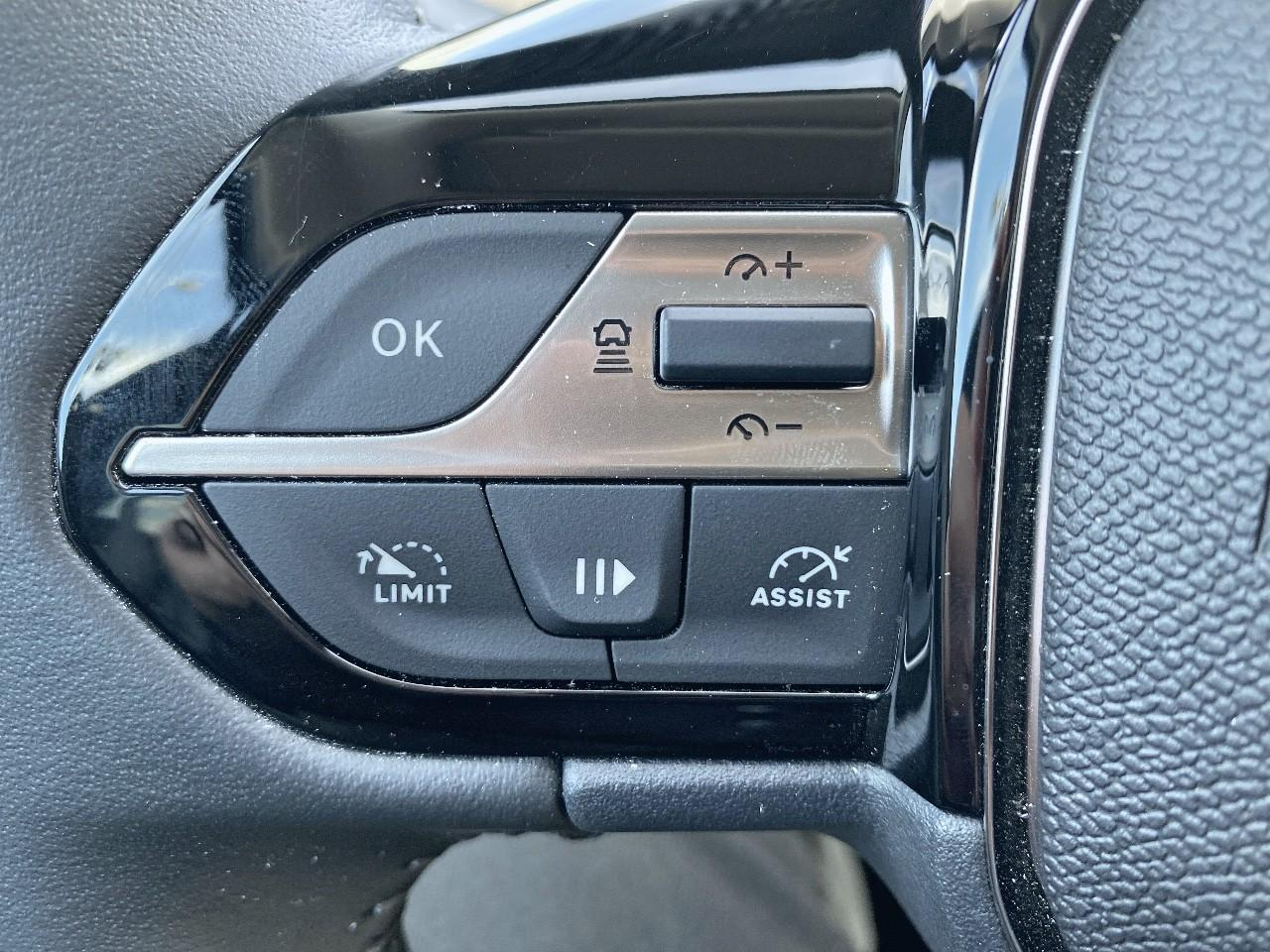 Peugeot 308 1.2 hybrid 145ch allure e-dcs6 — photo 19