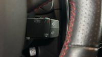 Renault Clio 1.6 T 200ch RS EDC 5p — photo 27