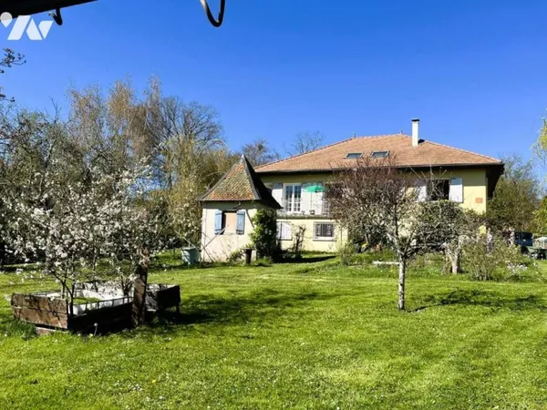 Maison 10 pièces 223 m²