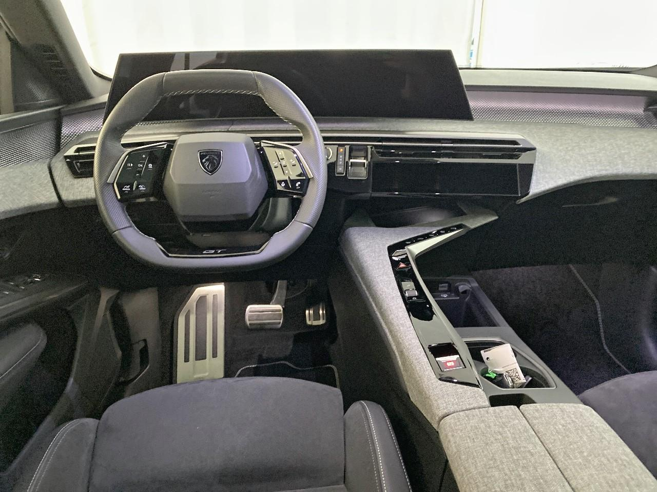 Peugeot 5008 hybrid 145 ch e-dcs6 gt — photo 8