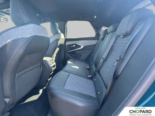 Peugeot 3008 hybrid 145 e-dcs6 — photo 18