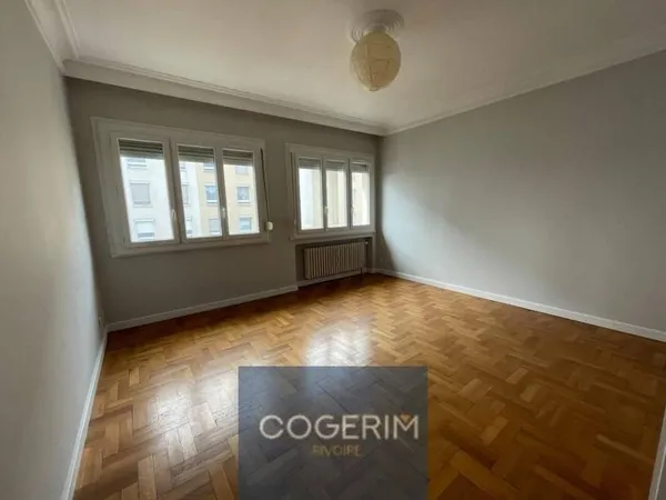 Appartement 4 pièces 82 m²