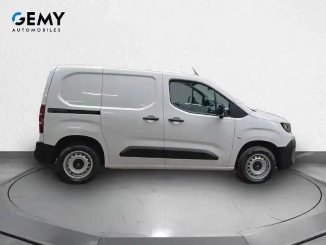 Peugeot Partner fourgon m diesel 100 ch manuelle — photo 23