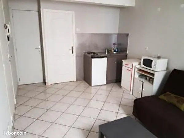 Studio 1 pièce 18 m²
