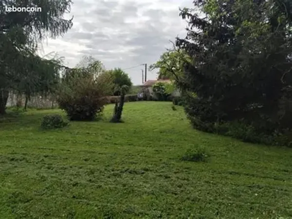 Terrain 440 m²