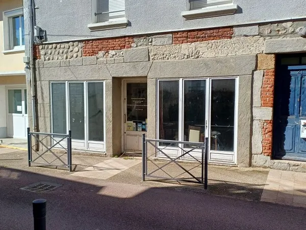 Murs commerciaux 140 m² Andrézieux-Bouthéon