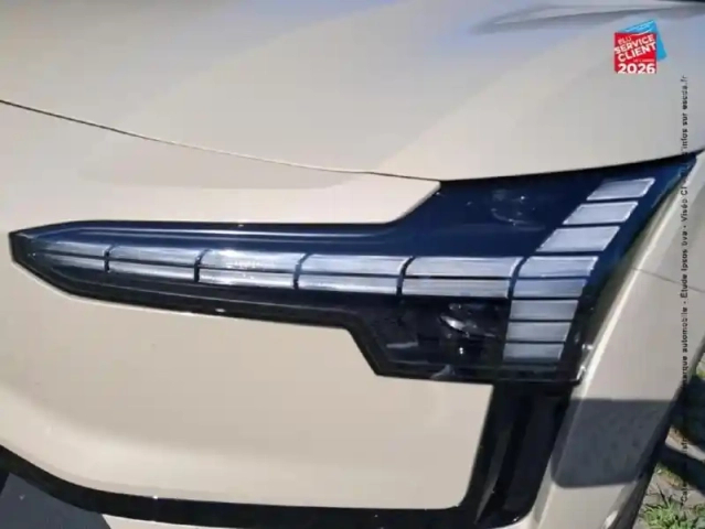 Volvo Ex30 p5 long range 272ch 69kwh ultra — photo 13